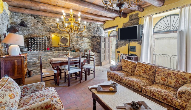 Vacation Home 'Su Cuccumeu' with Mountain Views, Balcony & Wi-Fi