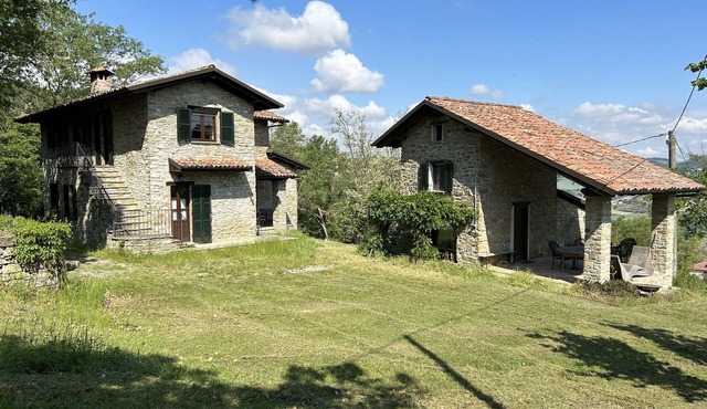 Vacation home with breathtaking views, large garden and pet friendly.