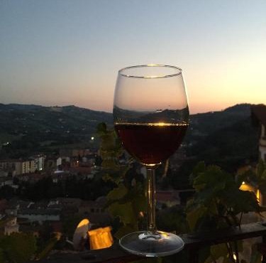View & Wine Room