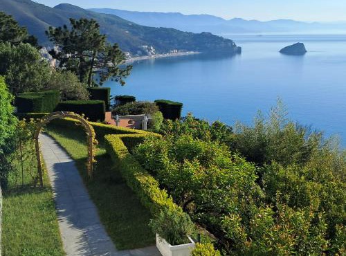 VILLA AGA