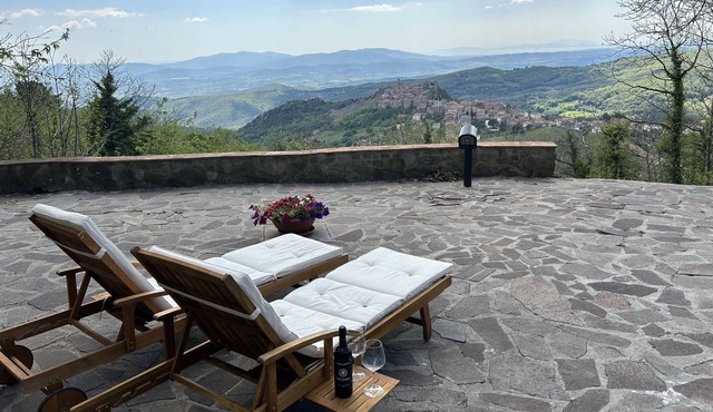 Villa Casale "Il Diaccio" with panoramic views of the Tuscan Maremma