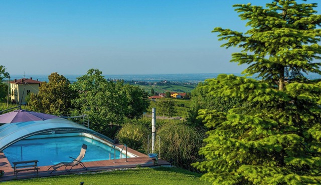 Villa 'Elios' with Mountain View, Wi-Fi and Air Conditioning