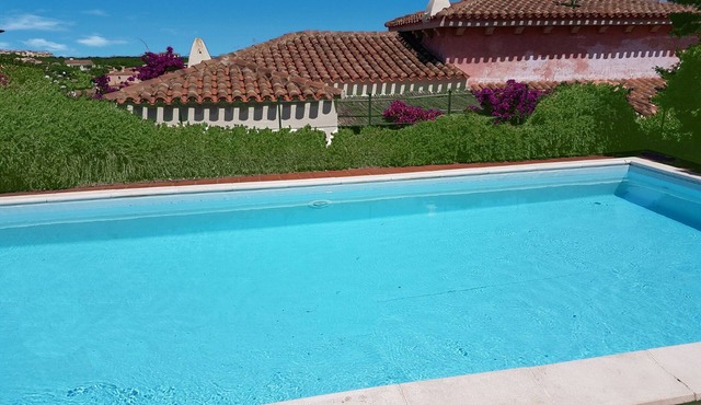 Villa Giglio with garden and private pool, up to 7 people