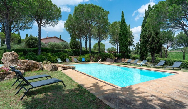 Villa in Grosseto with 6 bedrooms sleeps 12