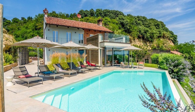 Villa Laretta - Three Bedroom Villa, Sleeps 6