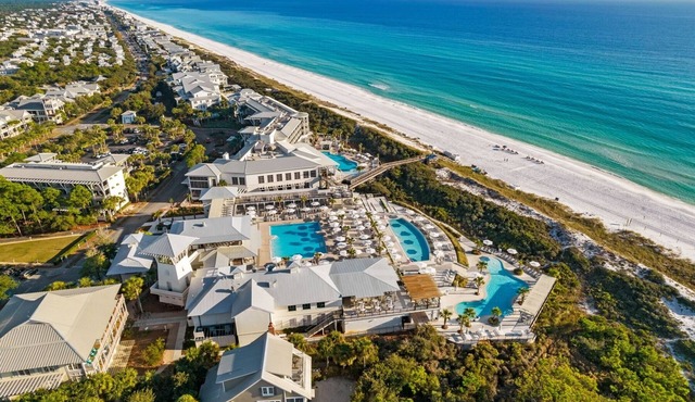 WaterColor with Golf Cart, BIG Private Pool, 5 Bikes! Great Outdoor Space!