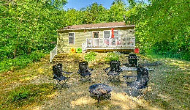 Waterfront Home w/Access to Lake Anasagunticook!