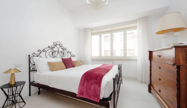 Welcome in Vatican vista apartment with Balcony