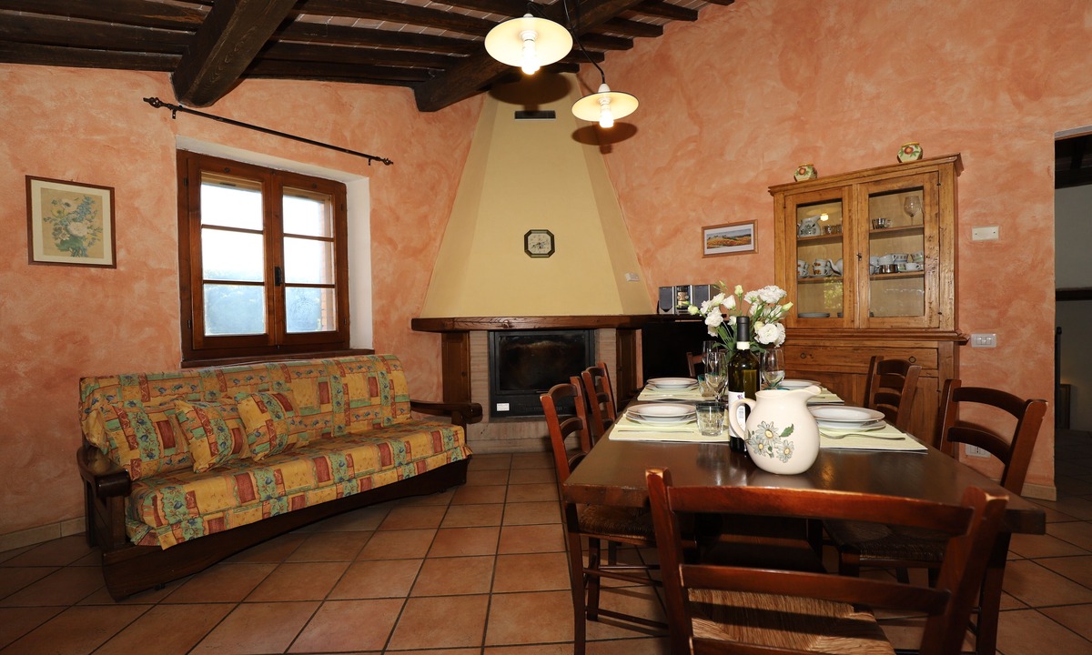 Radicondoli House | Characteristic stone built house with private pool near Radicondoli