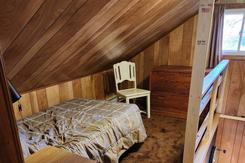 Photo of Bedroom in Kingfield