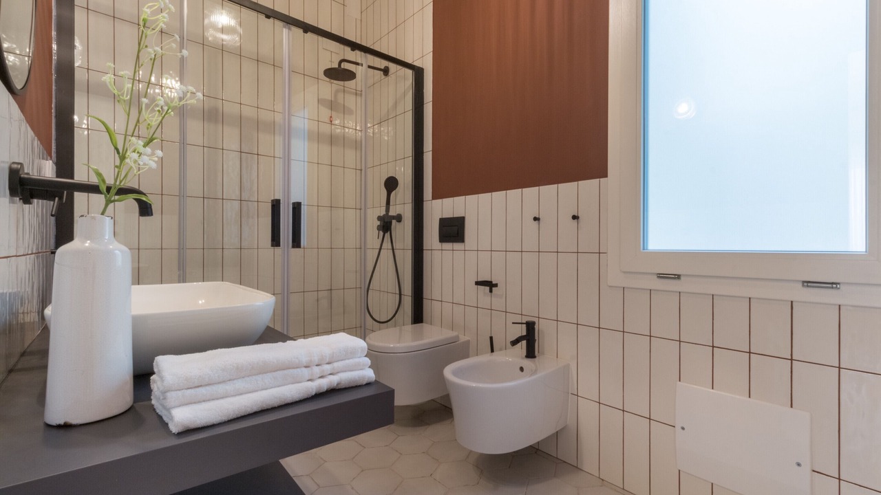 Photo of Bathroom in Alghero Old City