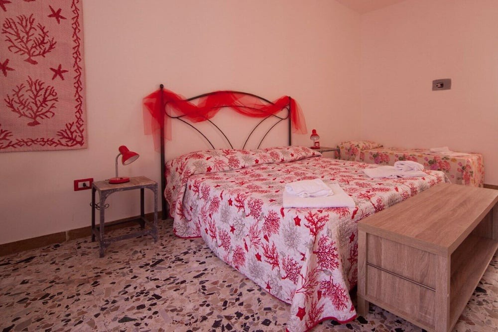 Photo of Bedroom in Villanova Monteleone