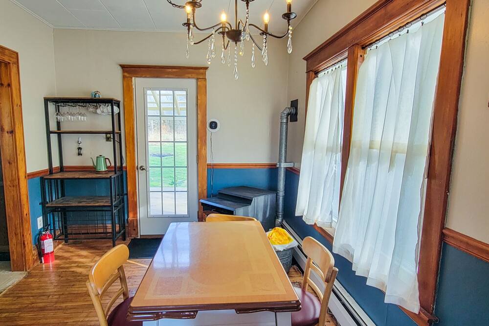 Photo of Livingroom in Island Falls