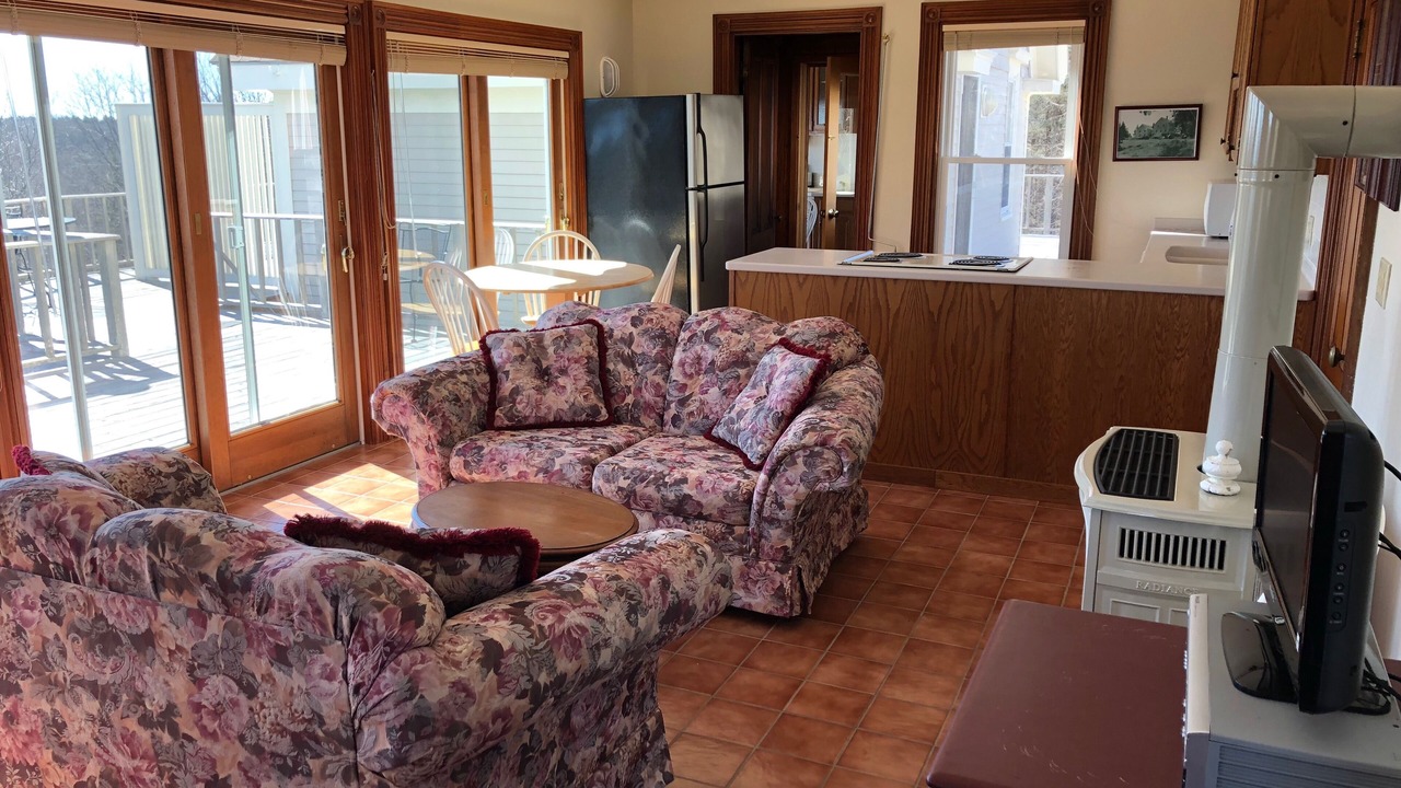 Photo of Livingroom in New Harbor