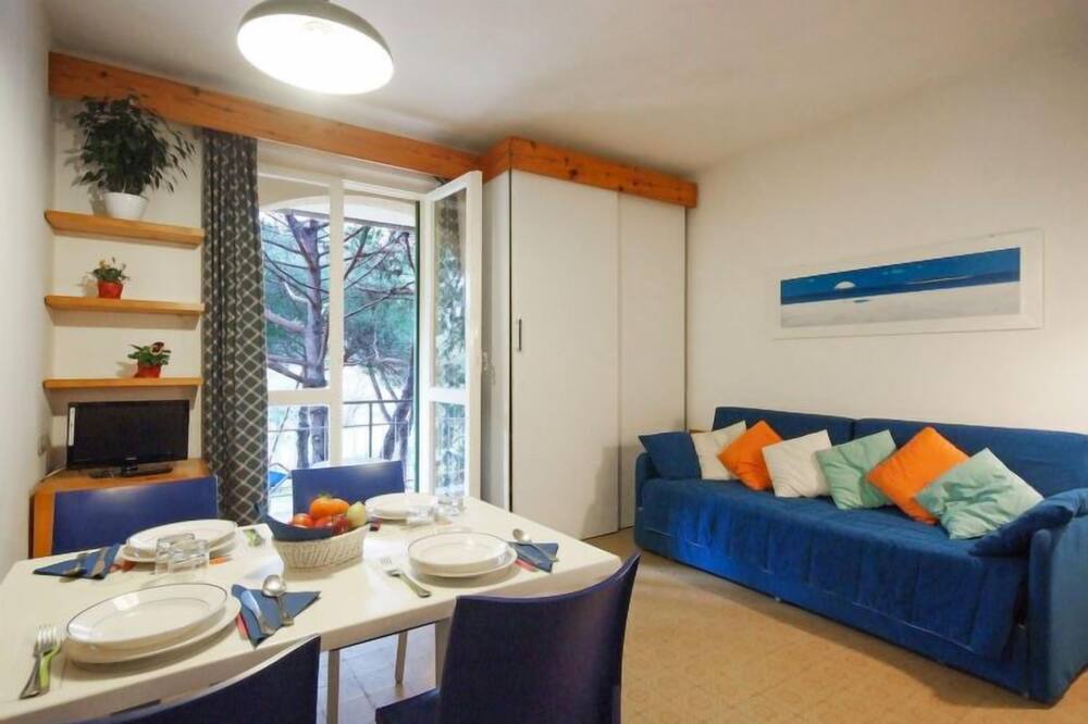 Photo of Livingroom in Lacona