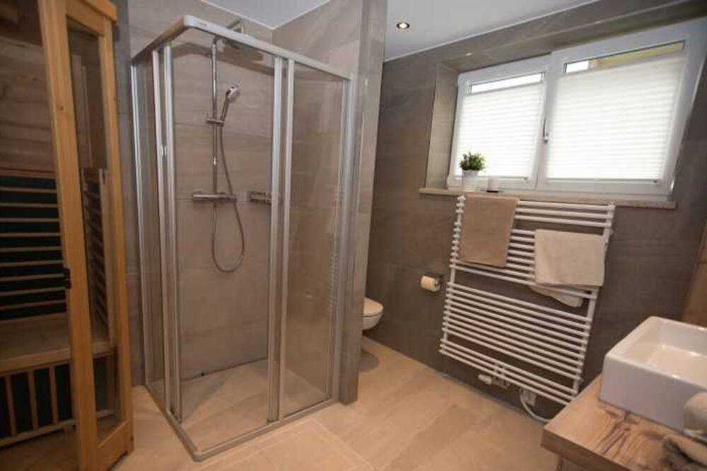Photo of Bathroom in Prutz