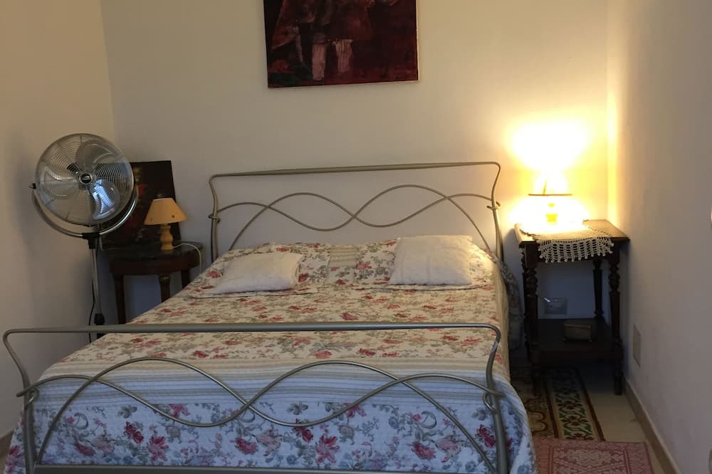 Photo of Bedroom in Cuglieri