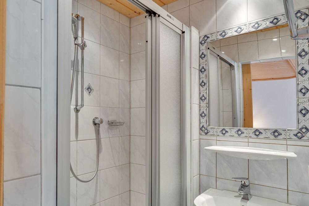 Photo of Bathroom in Kappl