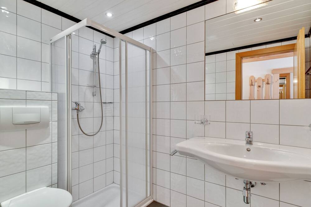 Photo of Bathroom in Kappl