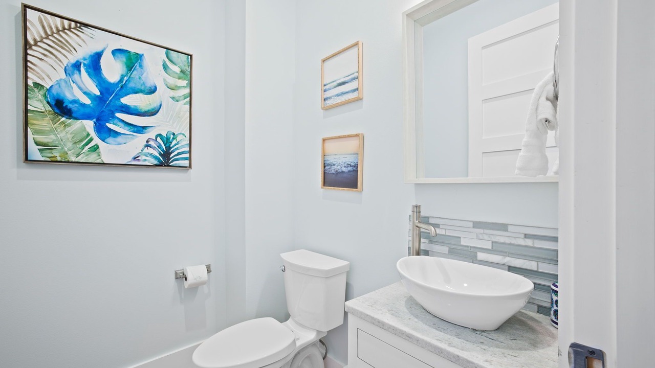 Photo of Bathroom in Holiday Isle