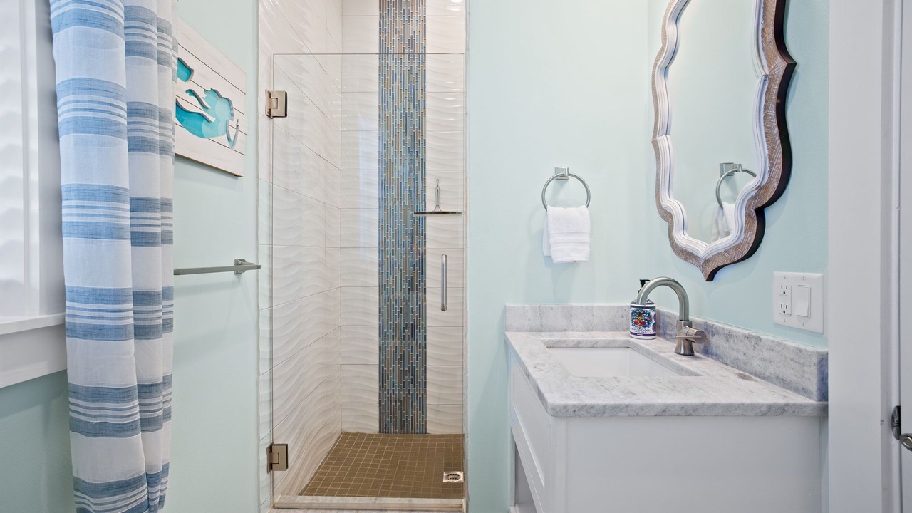 Photo of Bathroom in Holiday Isle
