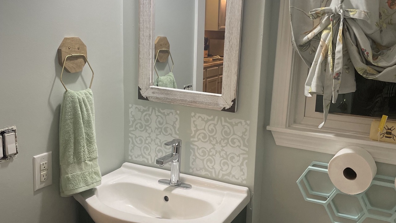 Photo of Bathroom in Mid-Coast and Islands