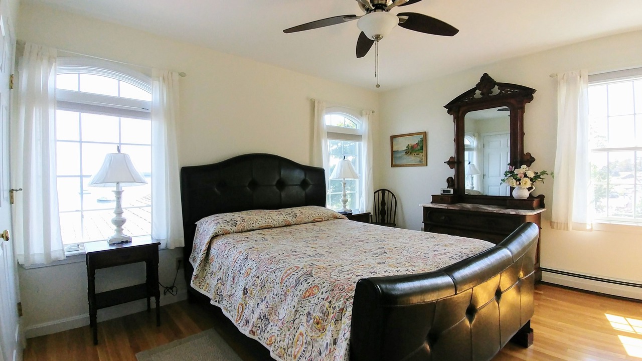 Photo of Bedroom in Mid-Coast and Islands