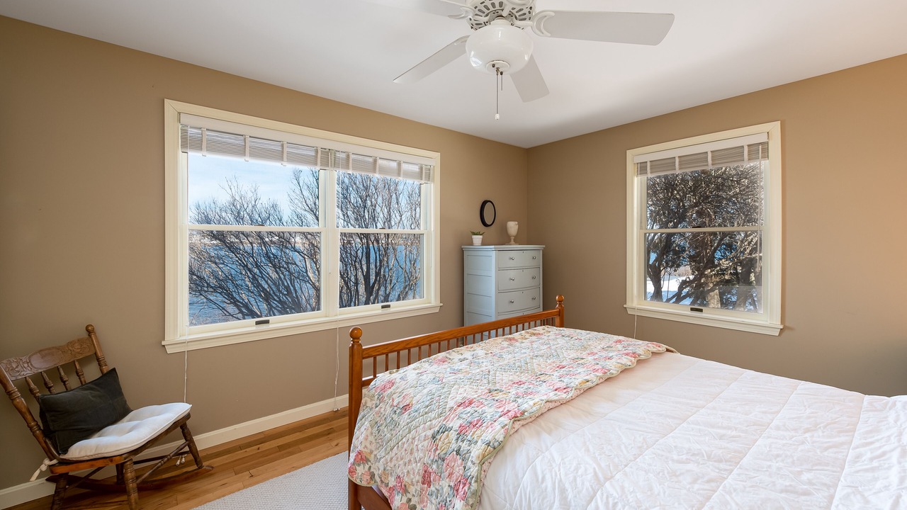 Photo of Bedroom in Mid-Coast and Islands