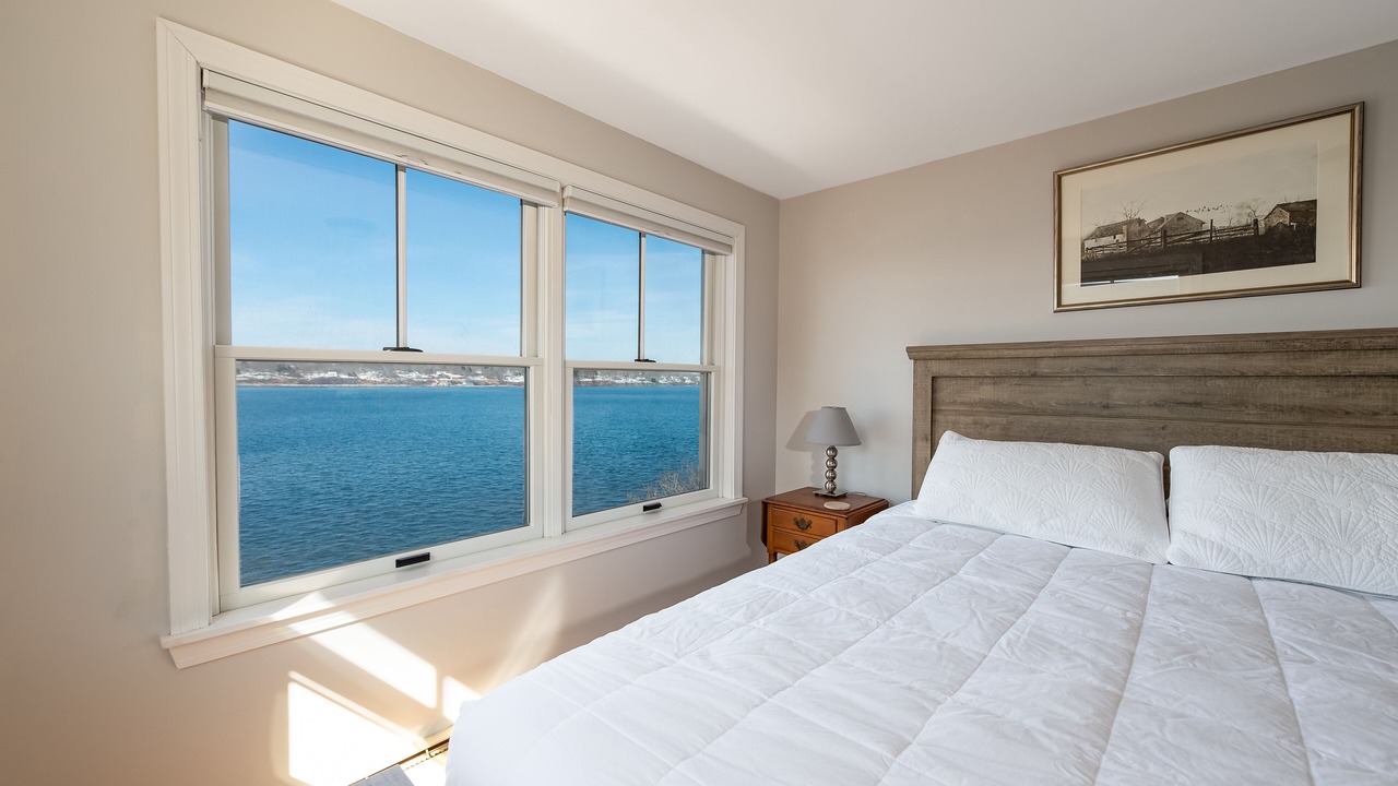Photo of Bedroom in Mid-Coast and Islands