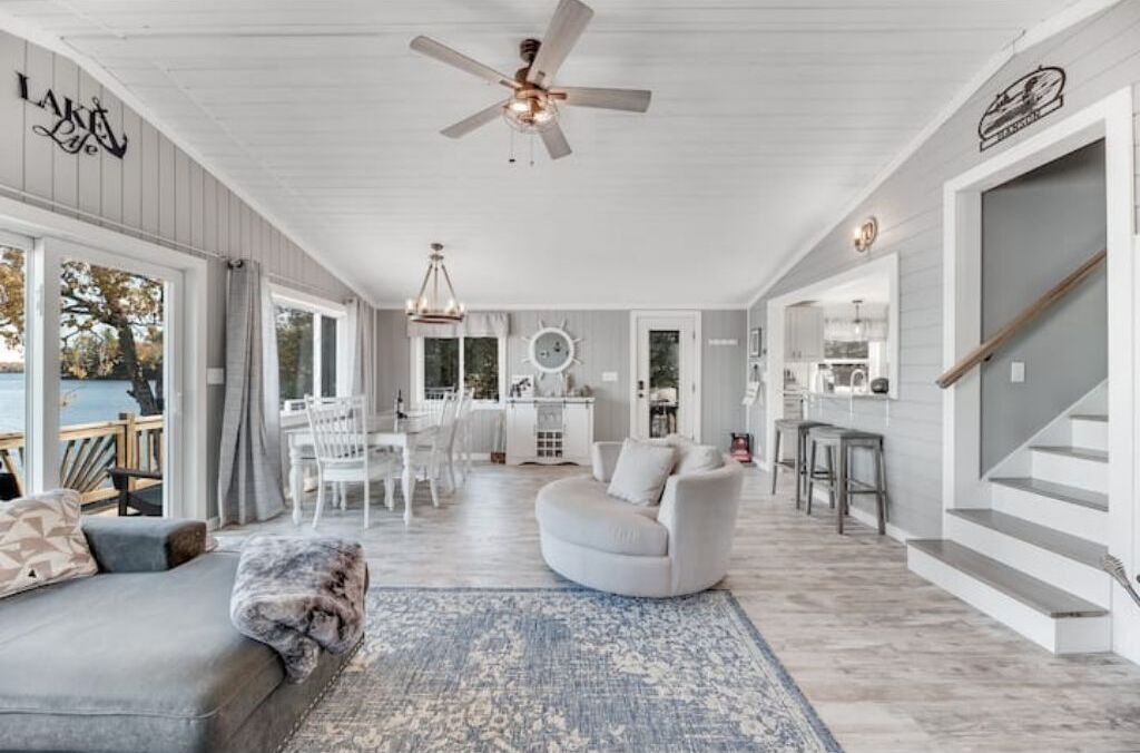 Photo of Livingroom in East Corinth