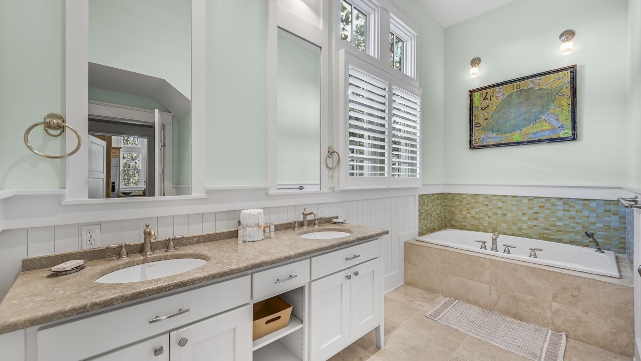 Photo of Bathroom in Forest District