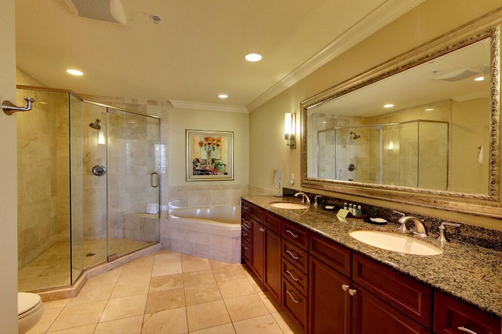 Photo of Bathroom in Holiday Isle