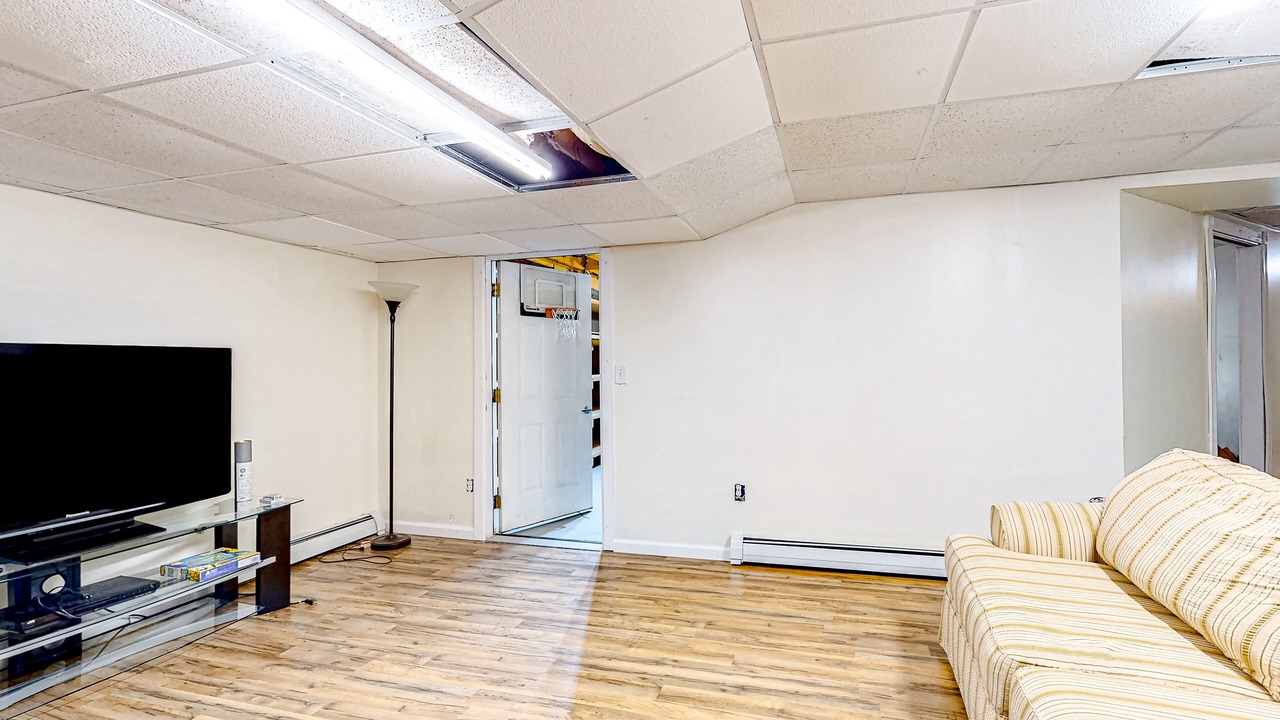 Photo of Livingroom in Holden