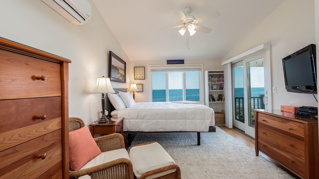 Photo of Bedroom in Mid-Coast and Islands