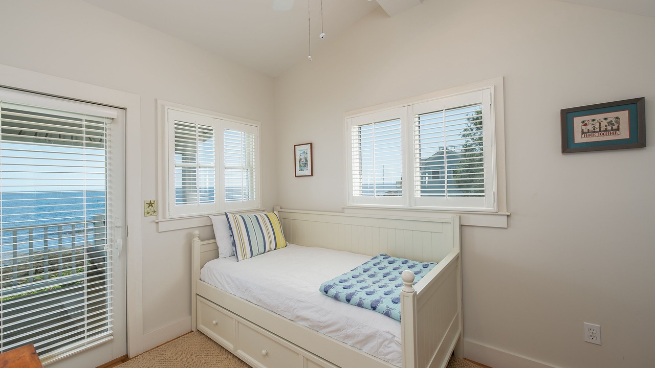 Photo of Bedroom in Mid-Coast and Islands