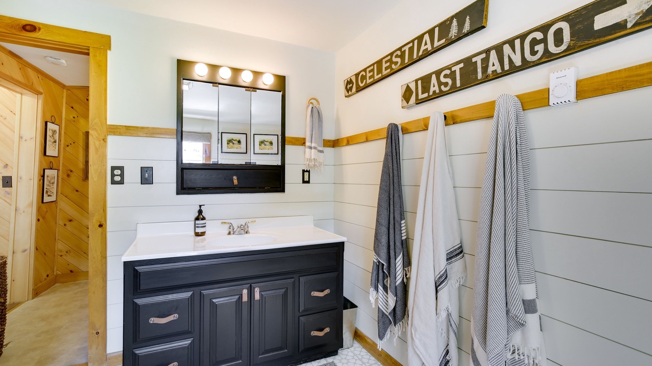 Photo of Bathroom in Hanover