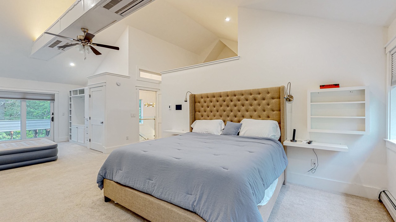Photo of Bedroom in Dixfield