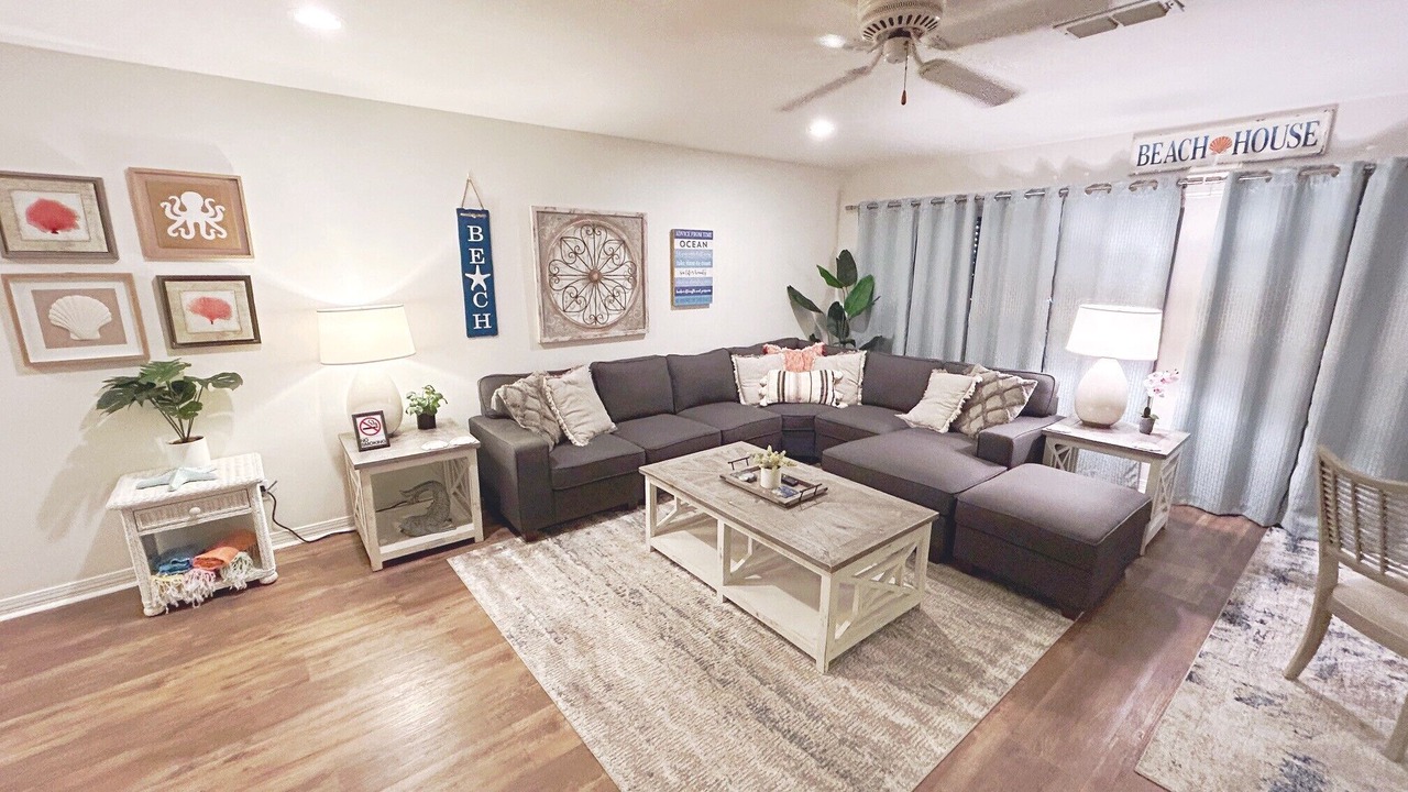 Photo of Livingroom in Indian Bayou