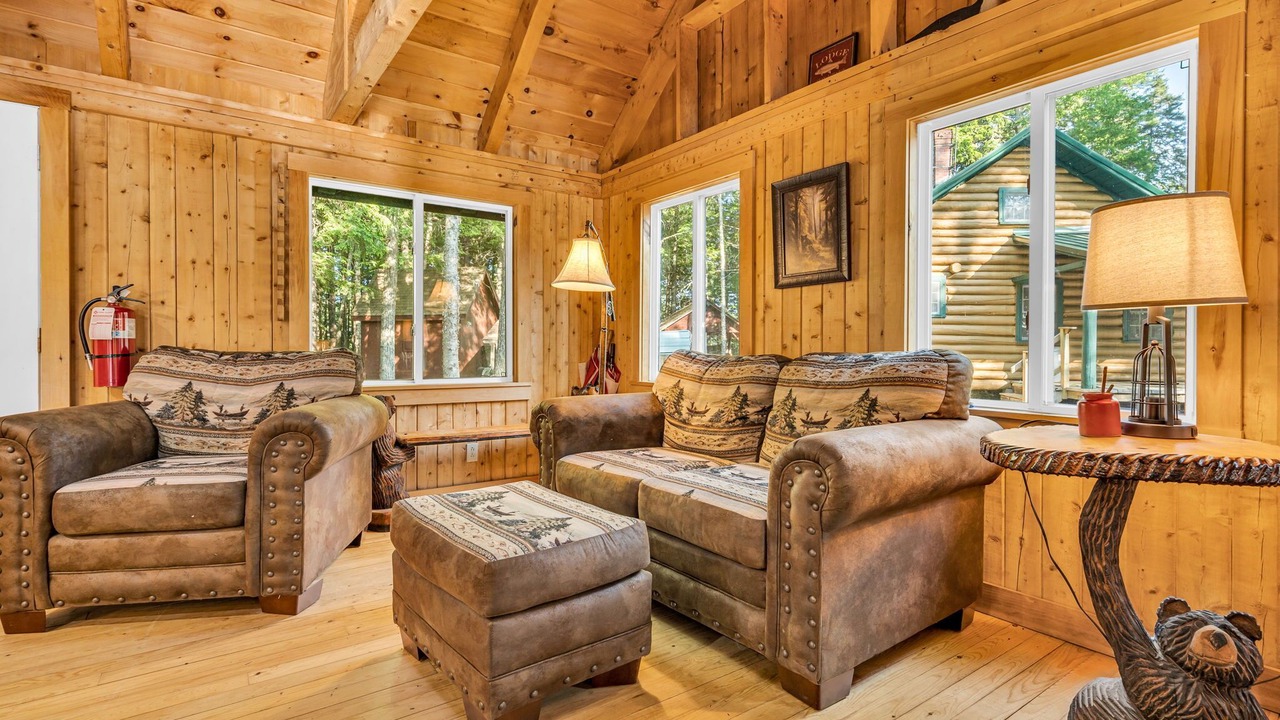 Photo of Livingroom in East Hancock