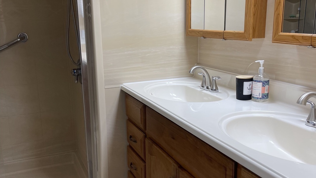 Photo of Bathroom in Cross Key Waterways