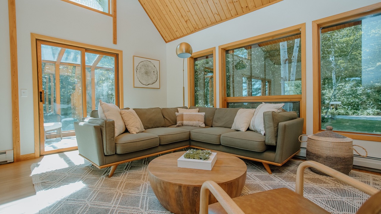 Photo of Livingroom in East Dixfield