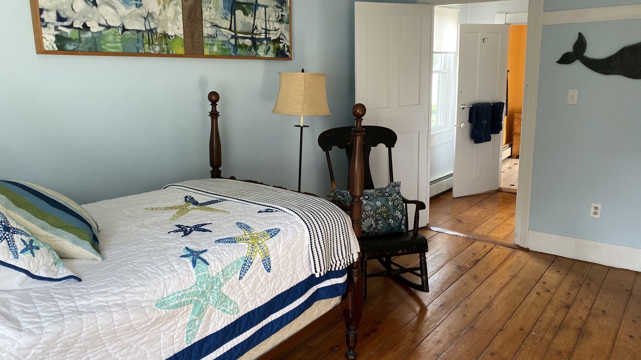 Photo of Bedroom in Round Pond