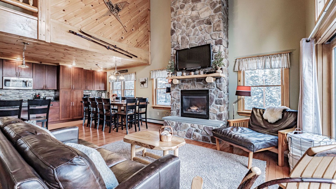 Photo of Livingroom in Sunday River Area