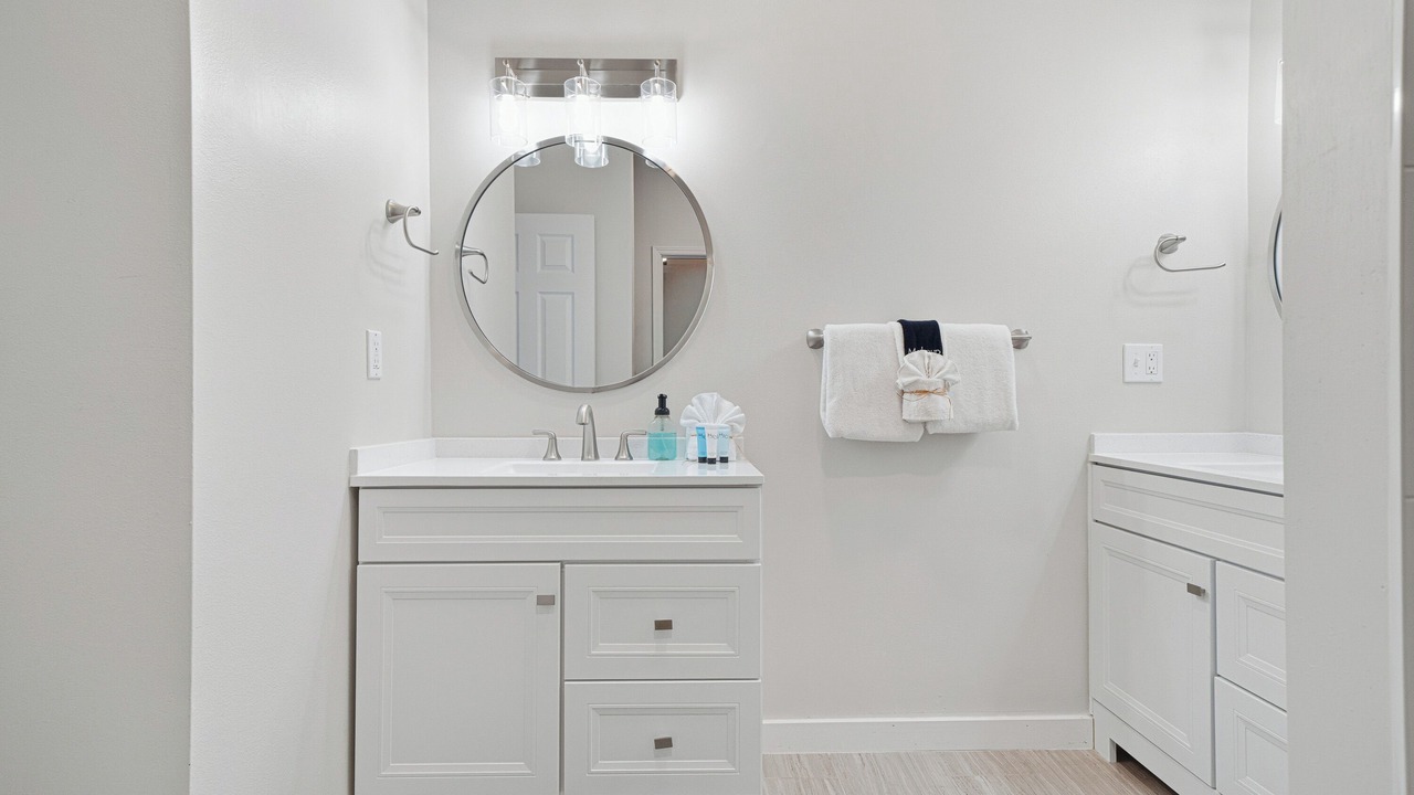 Photo of Bathroom in Crystal Shores