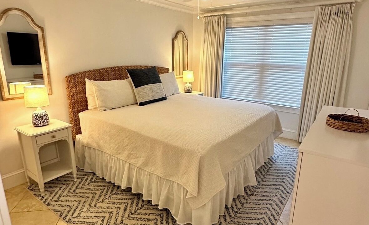 Photo of Bedroom in Crystal Beach