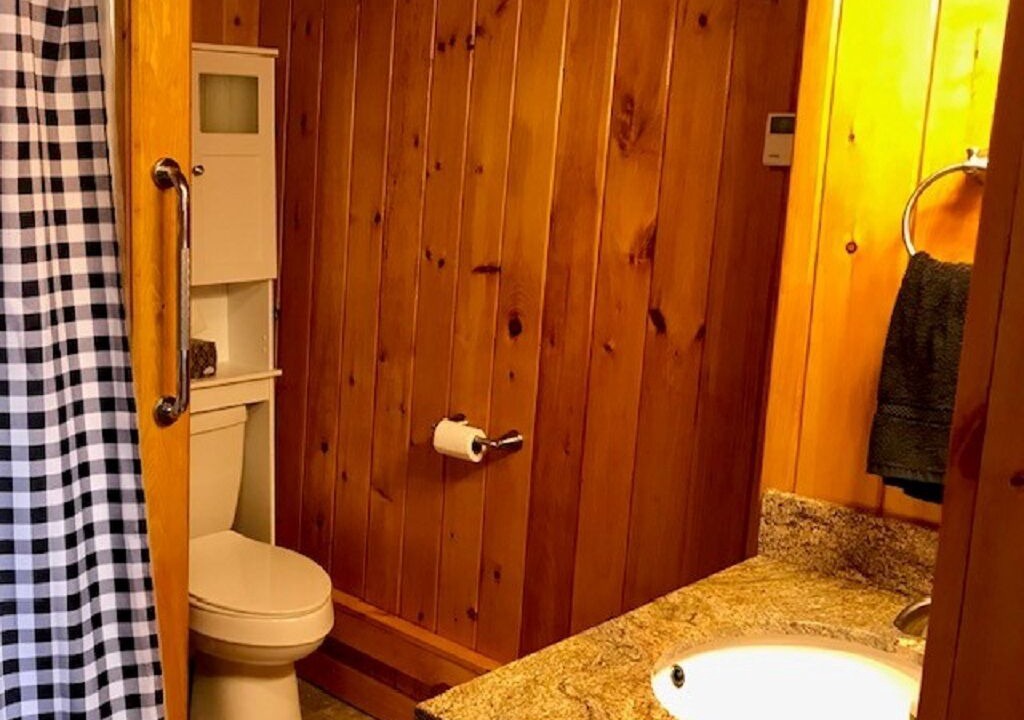 Photo of Bathroom in Sinclair