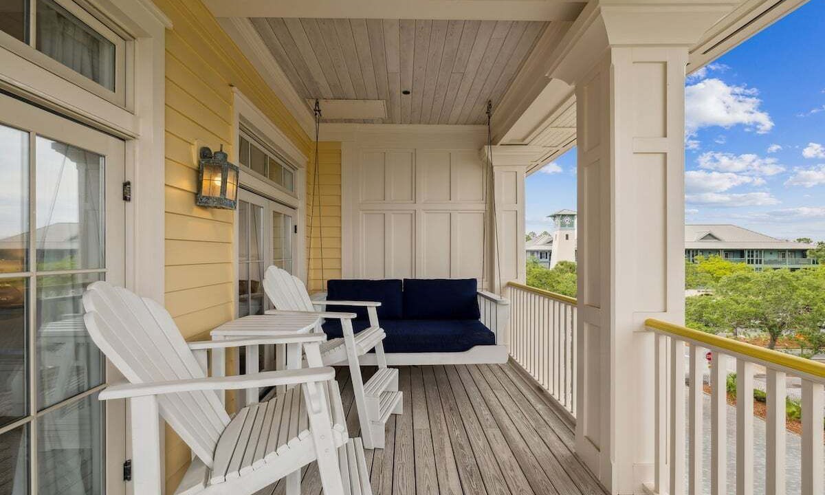 Photo of Patio Balcony in Beach District