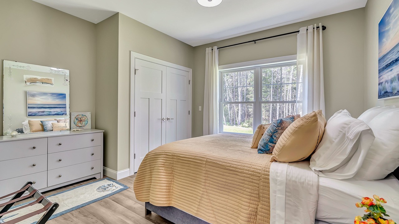 Photo of Bedroom in Bayville