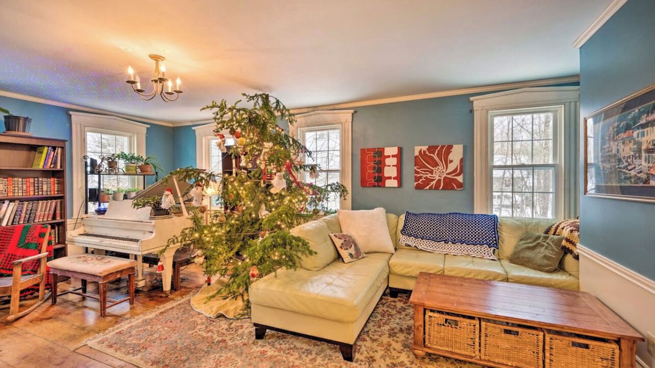 Photo of Livingroom in Rumford Point