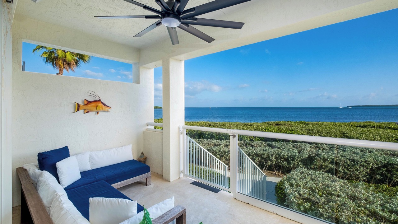 Photo of Patio Balcony in Rock Harbor